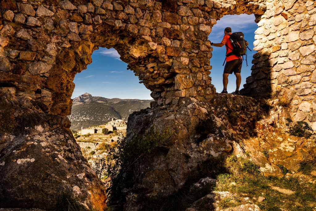 Vue sur le Fenouillèdes, Bugarach et Fenouillet depuis son château
