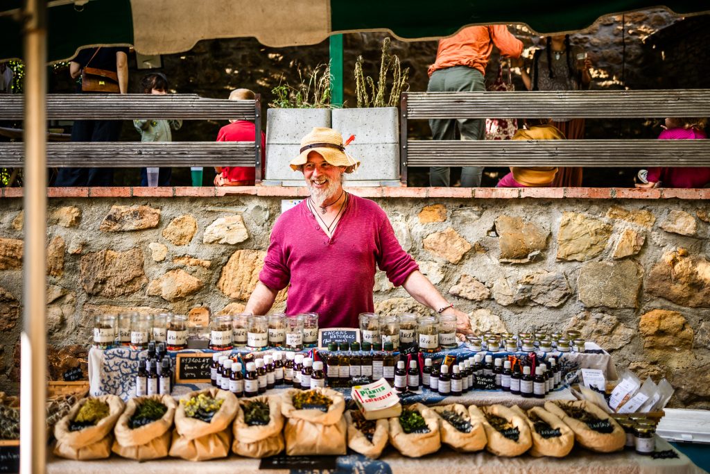 Ambiance festive au marché de Soulatgé