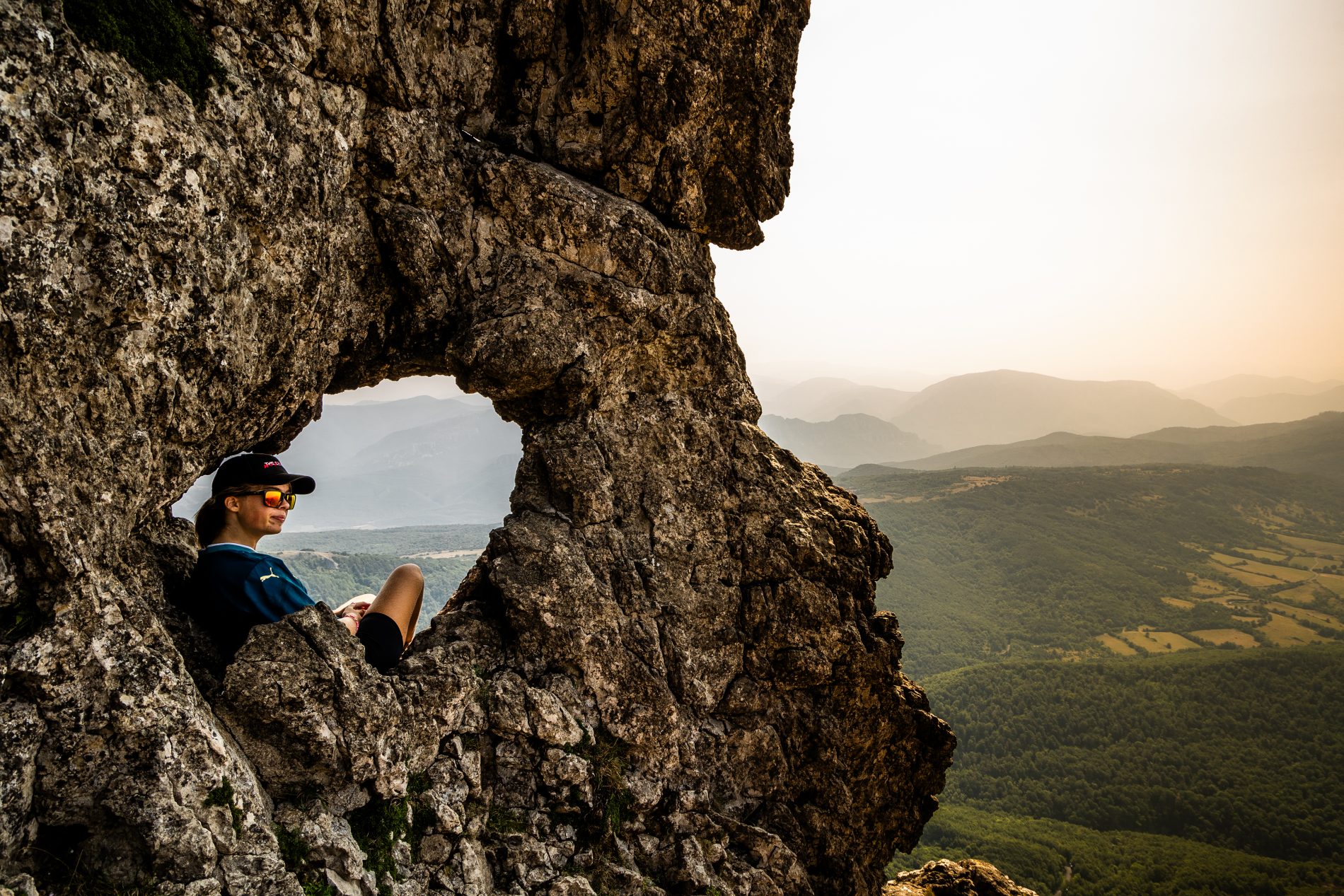 Pech de Bugarach, 20 aout 2024, randonnée et ascension du Pech de Bugarach connu pour ses superstition et croyance, Pic ou Pech culminant a 1230m, haut sommet des Corbières dans le département de l'Aude.